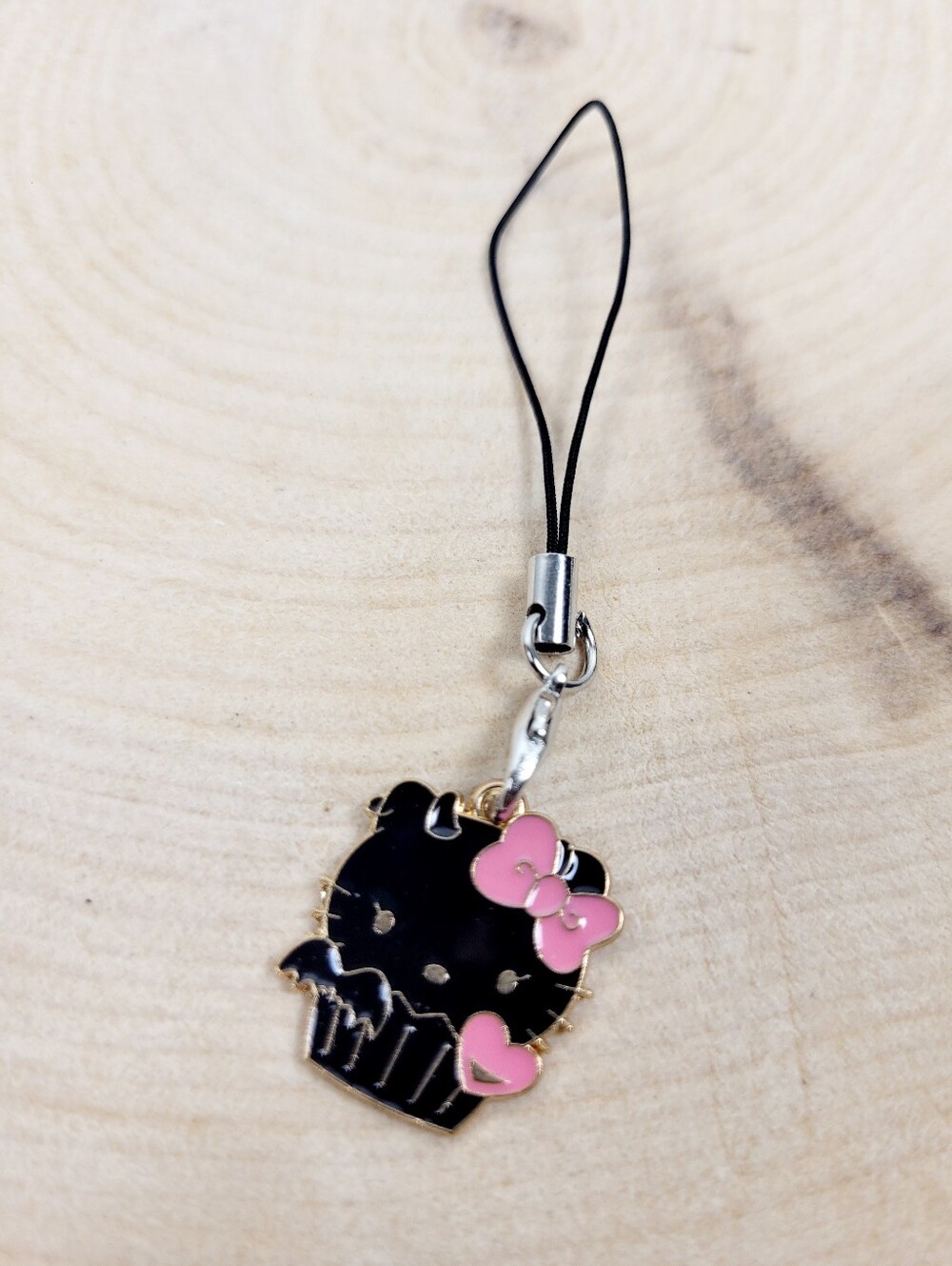 2/$20 Brand New Hello Kitty Black Heart Muffin Key & Phone Charms Keychain